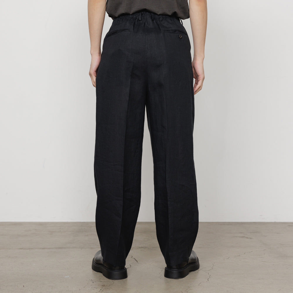 CLASSIC FIT TWO TUCK EASY TROUSERS HEMP