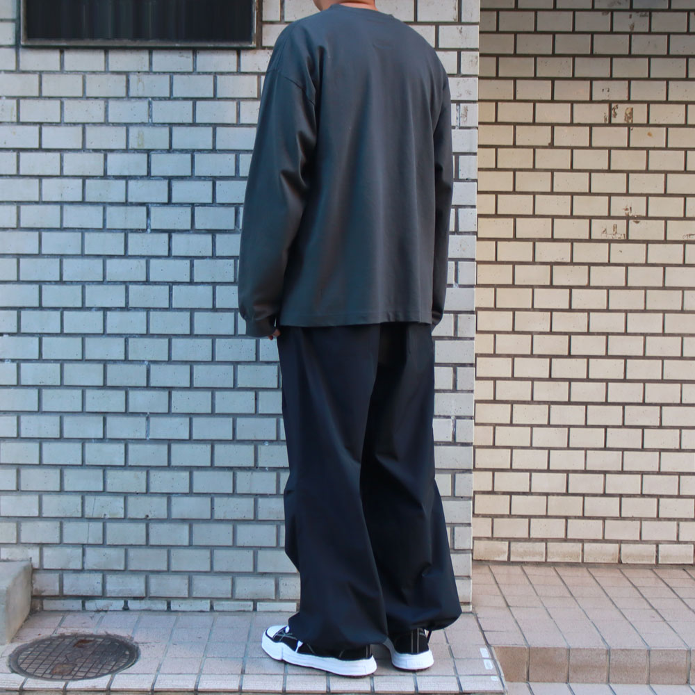 DISTRESSED SMILY FACE PRINTED L/S TEE