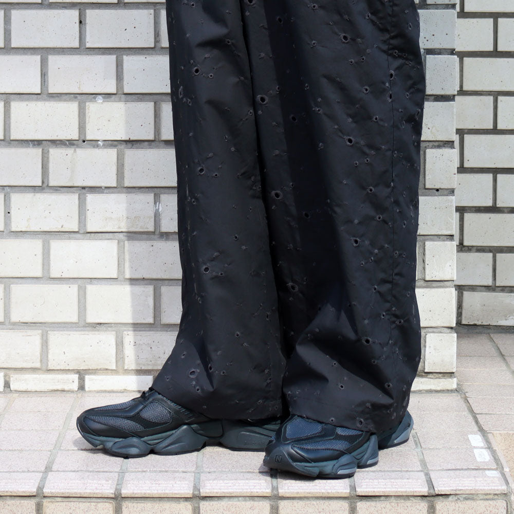EMBROIDERED CO TYPEWRITER EASY WIDE TROUSERS