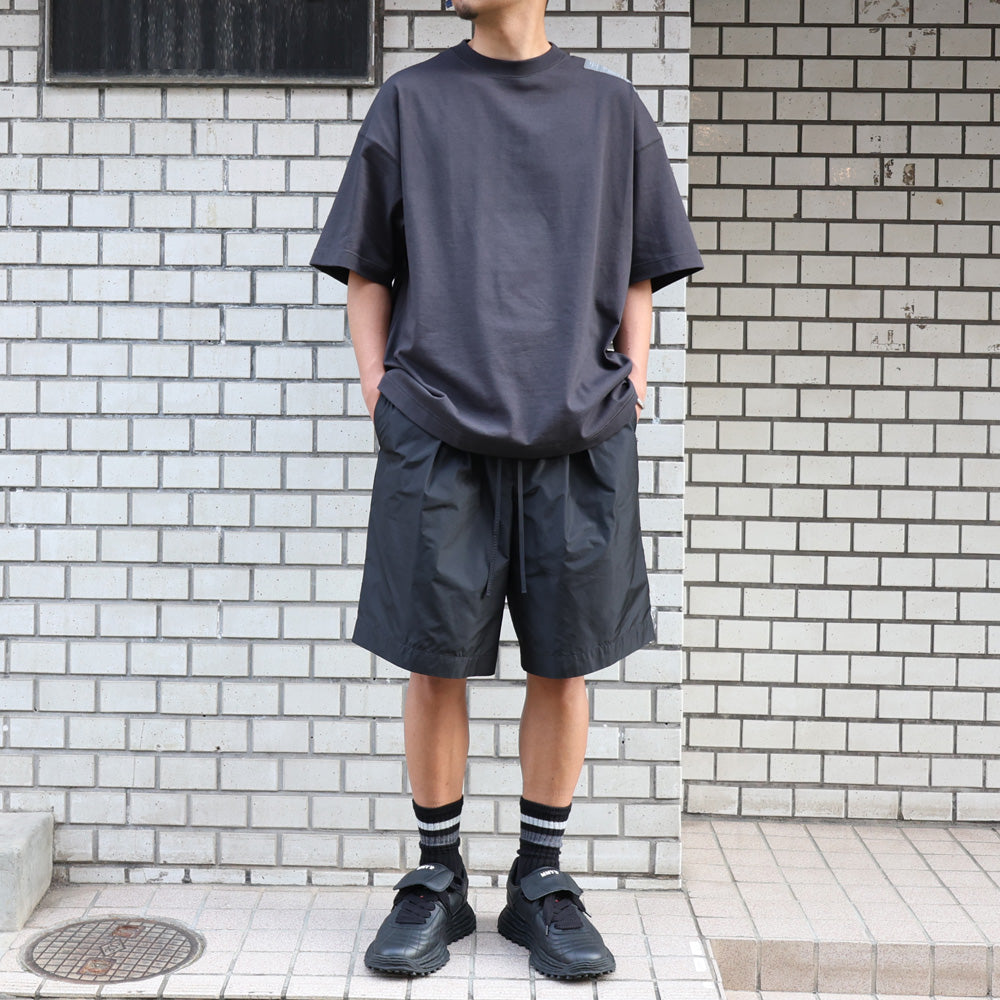 WIDE SHORTS RECYCLED POLYESTER x SILK TAFFETA