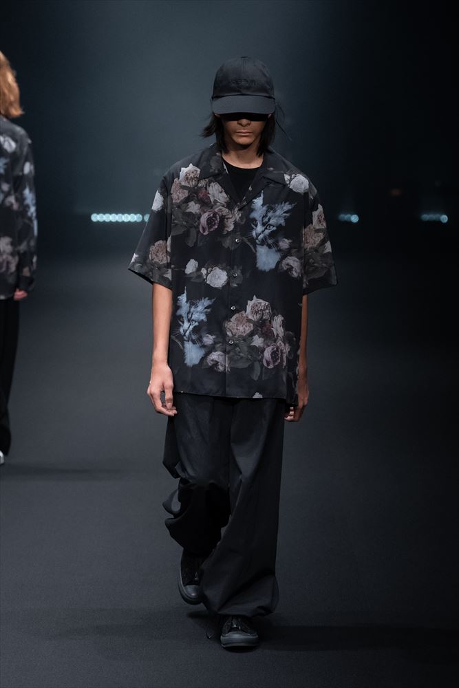 DECHINE OPEN COLLAR S/S SHIRT INKJET (PAINT ROSE & CAT)