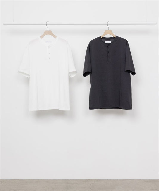 HENLEY NECK TEE ORGANIC COTTON OPEN END YARN