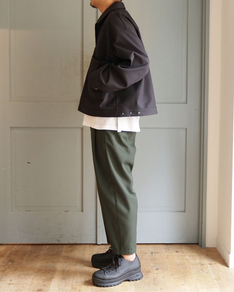 アモッサPeサージ トラッカージャケット