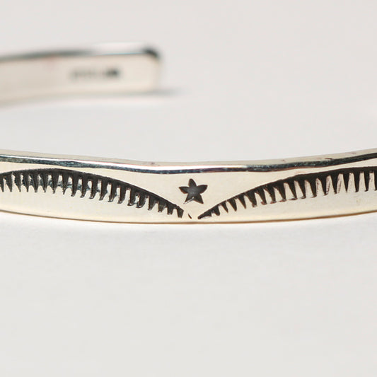 hand stamped narrow bangle (mountain)