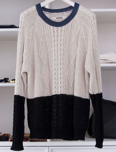 アランニットクルーネック