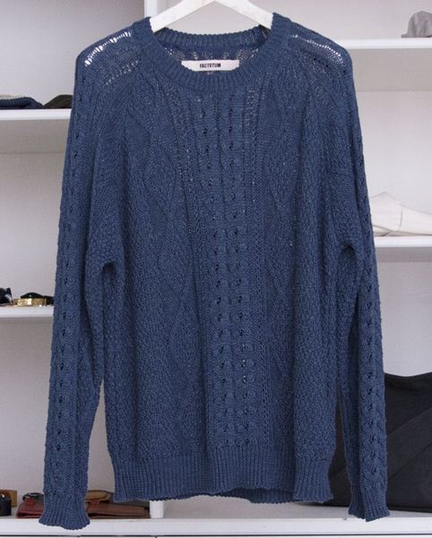 アランニットクルーネック