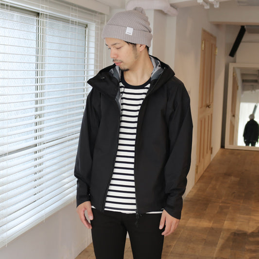 透湿防水3レイヤーNyリップ フーデッドブルゾン