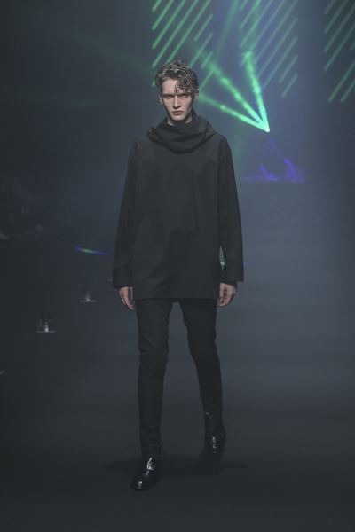 HOODED BLOUSON 30/1 GABARDINE