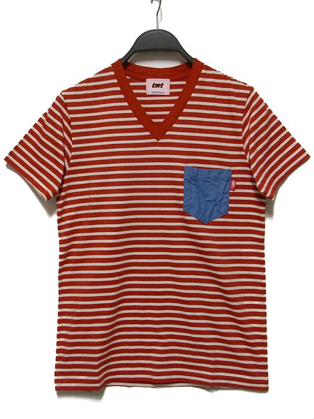 BORDER POCKET V NECK TEE