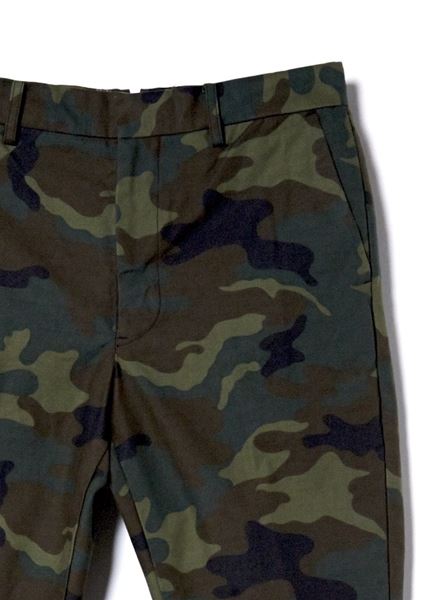 TROUSERS SHORTS CAMOUFLAGE PRINTED BACKSATIN