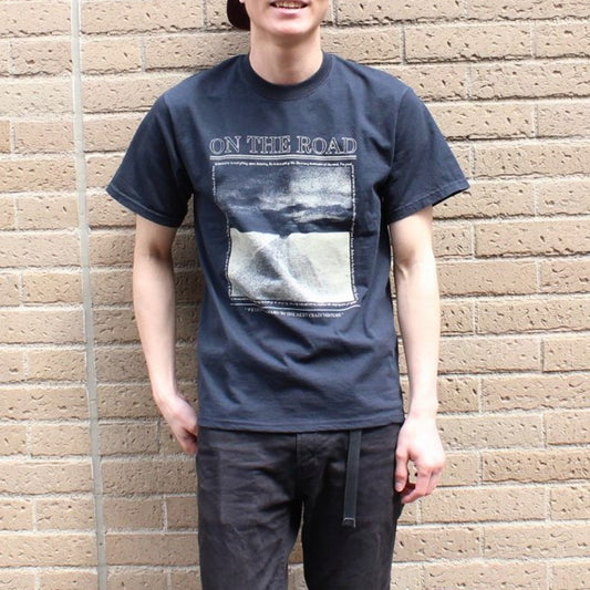Lounge Lizard x BIAS x REMI RELIEF プリントTEE