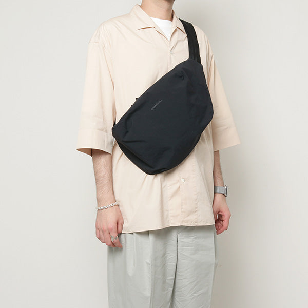 SQUARE SLING BAG
