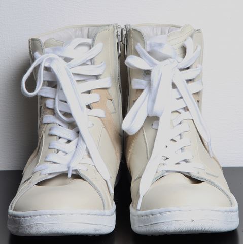 スムースレザー ハイカットスニーカー
