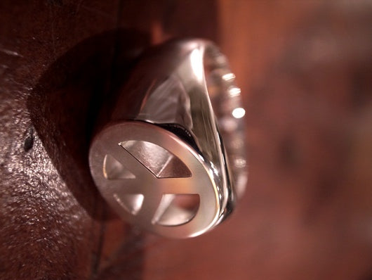 peace mark ring