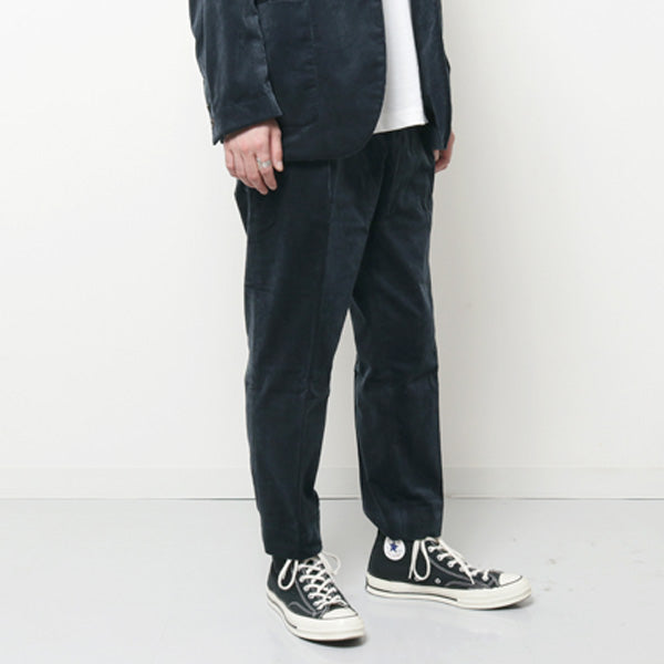 PLEAT FRONT PEGTOP ORGANIC COTTON CORDUROY