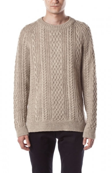 ケーブルニット クルーネックプルオーバー