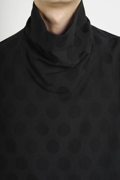 OFF TURTLE NECK MIDDLE SHIRT