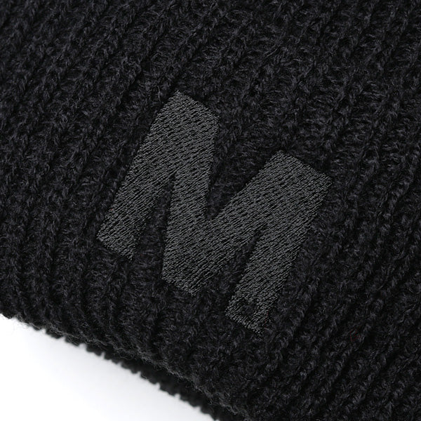 M logo knit cap
