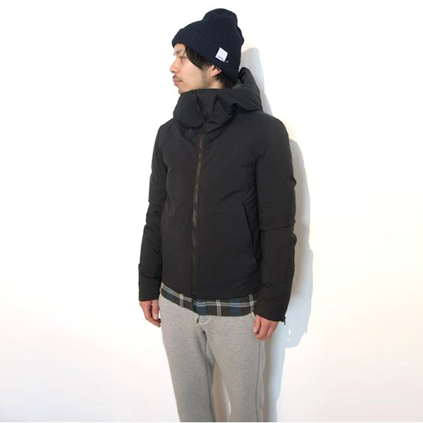 透湿防水3レイヤーナイロンリップ フーデッドダウン