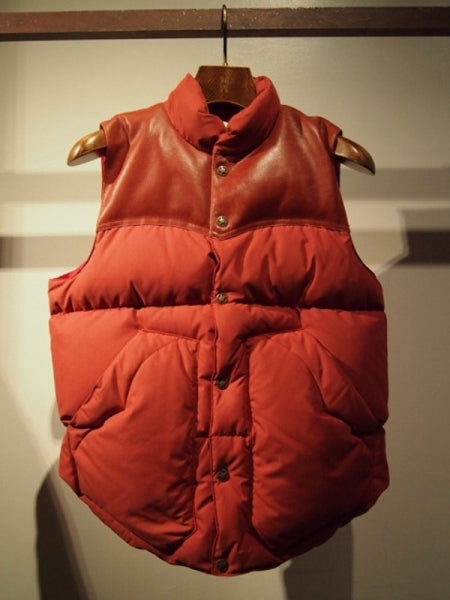 Changeover star cropped down vest