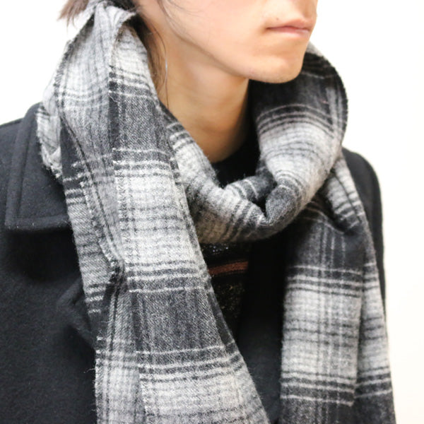 WOOL WIDE MUFFLER