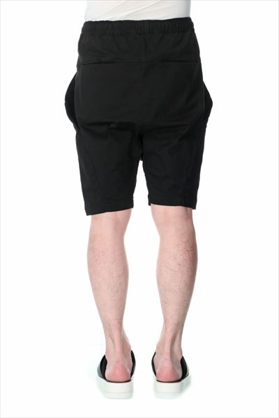 REVOLUTION SOLID SHORTS