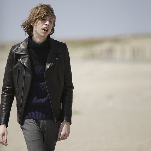 FRENCH WOOL TURTLE NECK