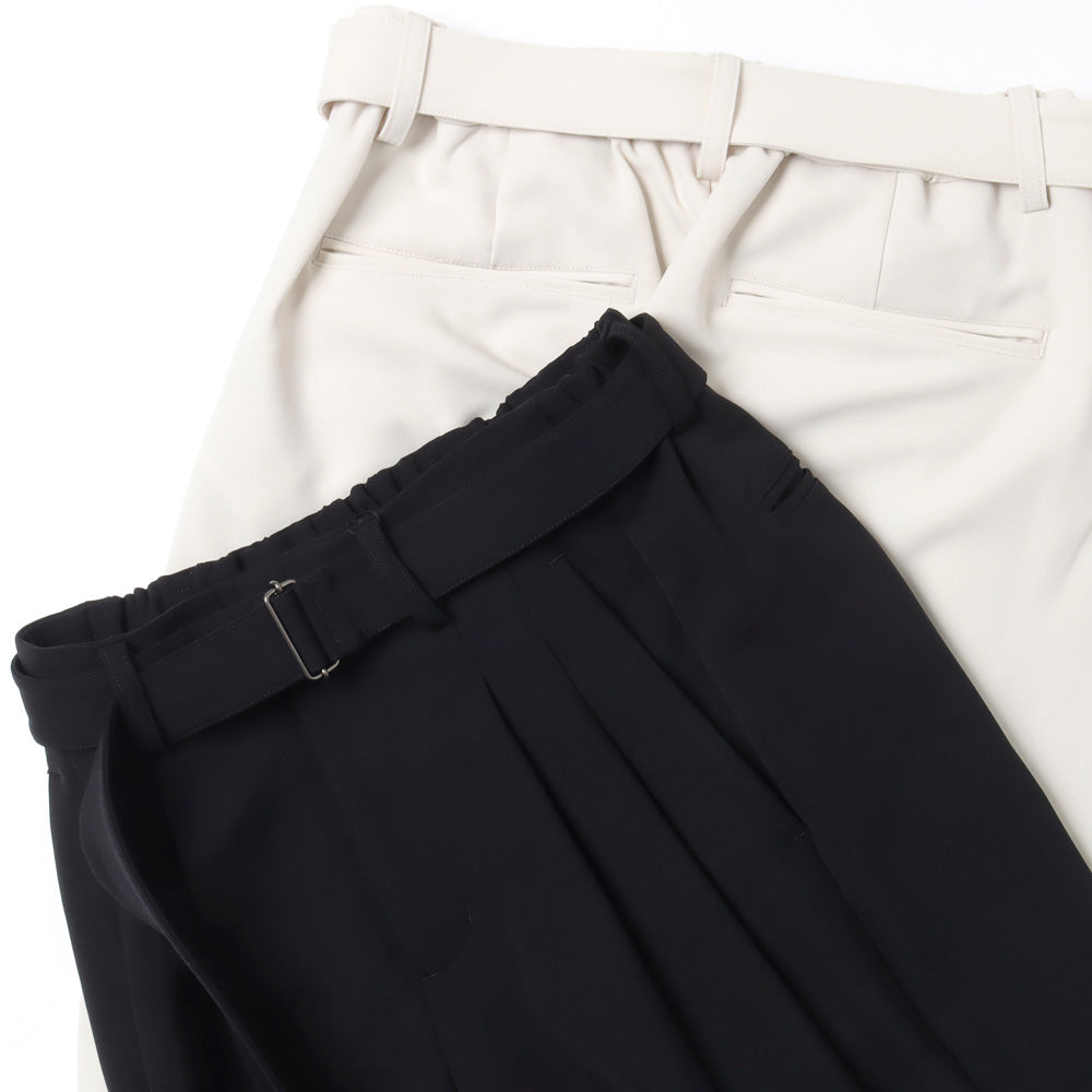 PE STRETCH DOUBLE CLOTH TWO PLEATS TAPERED FIT