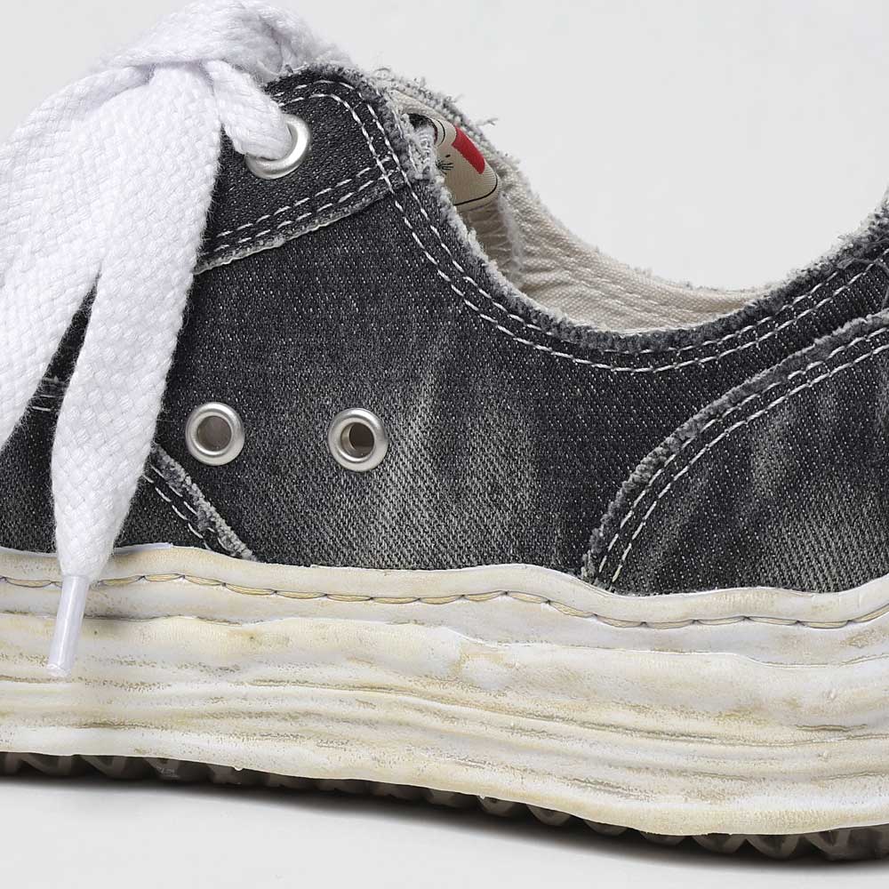 (HANK) OG Sole Bleaching and washing Low-top Sneaker BLACK