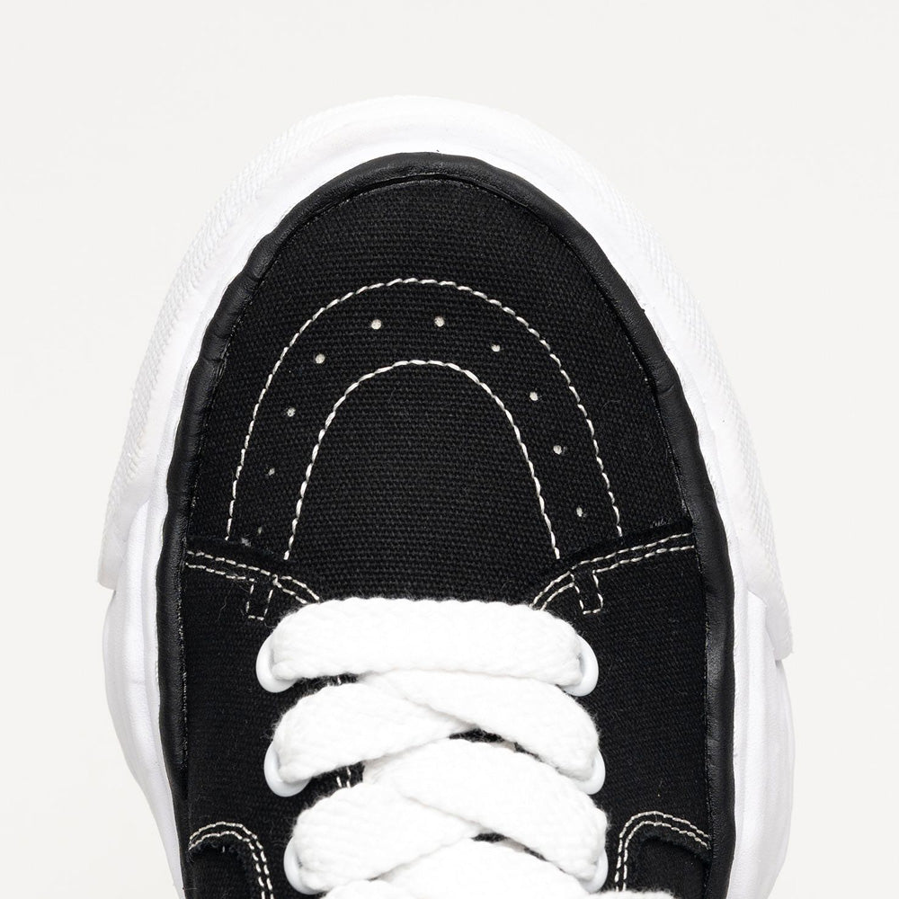(ERIC) OG Sole Canvas Low-top Sneaker BLACK