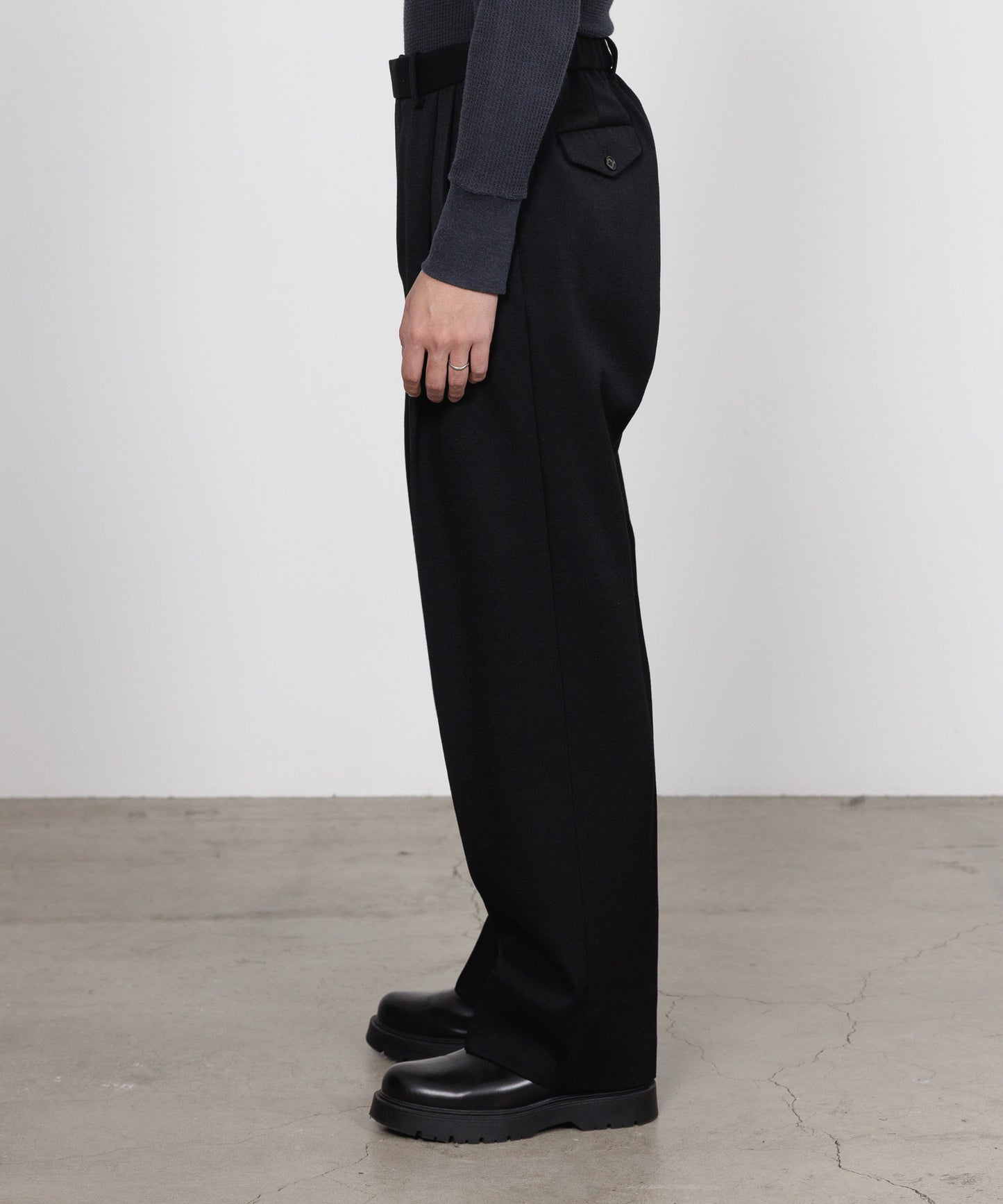 DOUBLE PLEATED SEMI EASY TROUSERS POLWARTH TUXEDO CLOTH