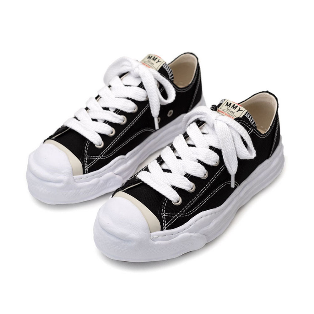 hank-og-sole-canvas-low-top-sneaker-black-1?_pos=5&_fid=aa06d9a08&_ss=c&variant=55236535386280