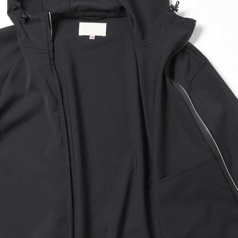 HOODED BLOUSON