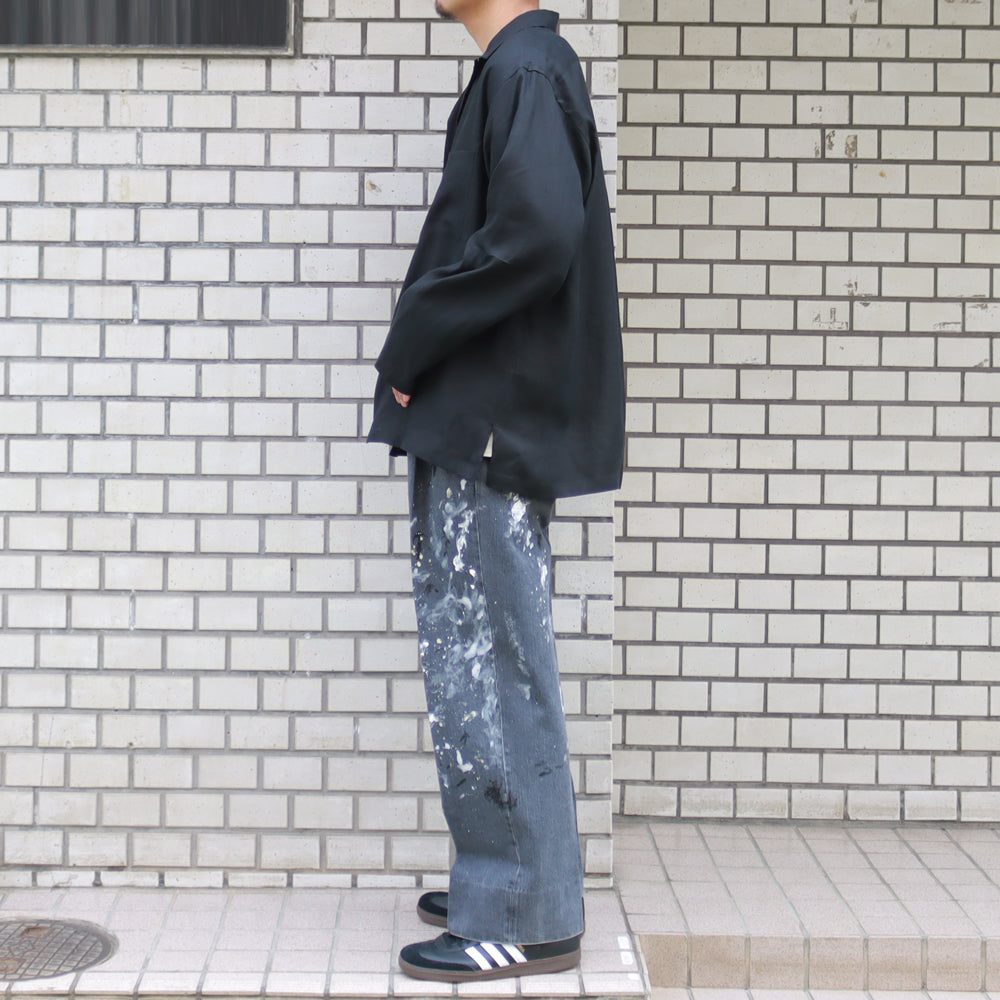MILK PAINT USED BLACK DENIM 2-TUCK STRAIGHT SLACKS