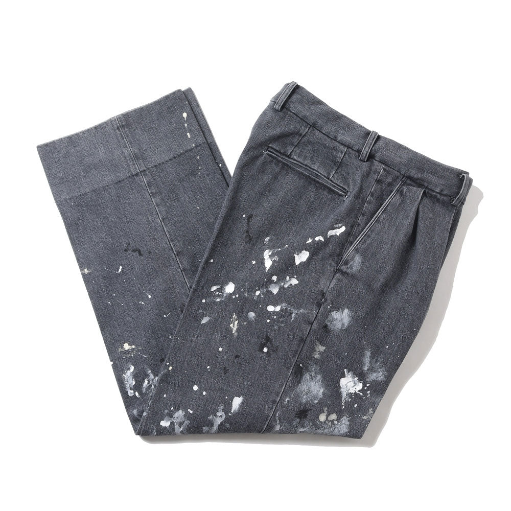 MILK PAINT USED BLACK DENIM 2-TUCK STRAIGHT SLACKS