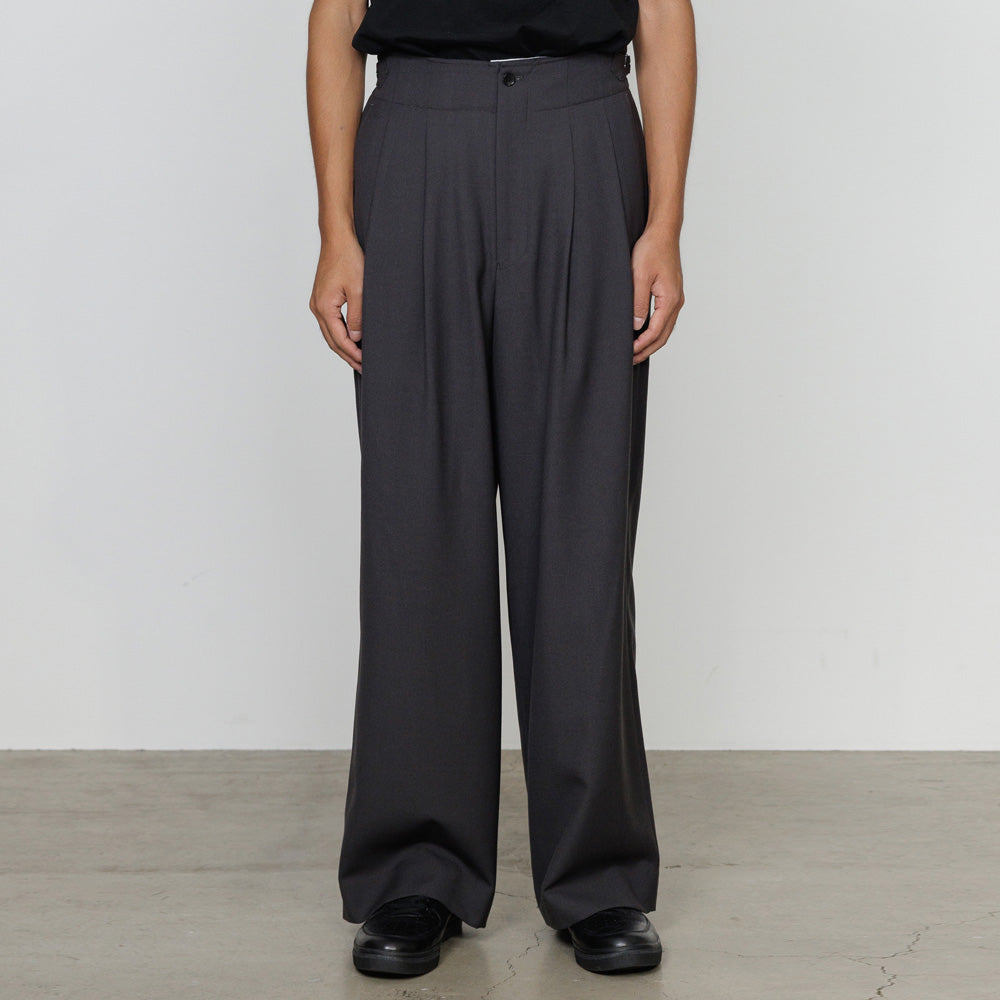 TWO TUCK MILITARY TROUSERS