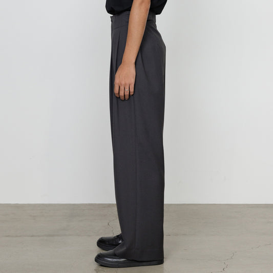  TWO TUCK MILITARY TROUSERS  