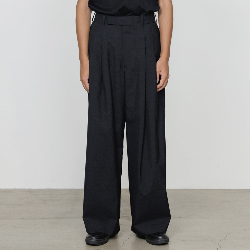 marka Two Tuck Baggy Trousers ウールスラックス marka(マーカ) - TWO TUCK BAGGY TROUSERS WOOL TROPICAL WASHER – Area