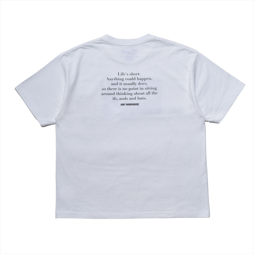 Amy Winehouse "Lean On A Car" Photo S/S