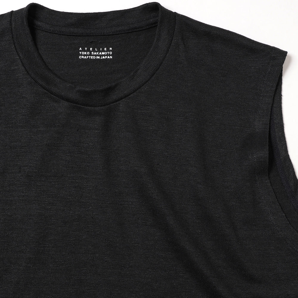 SLEEVELESS TOP