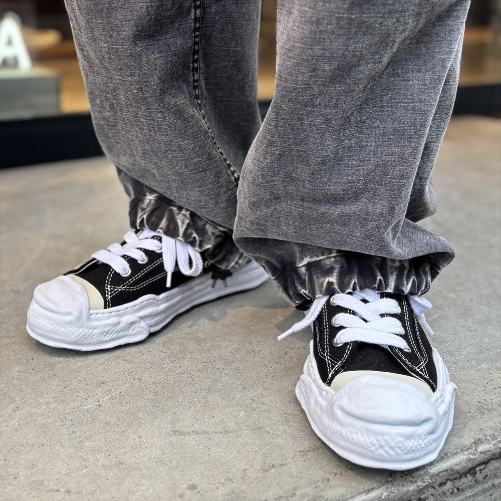 (HANK) OG Sole Canvas Low-top Sneaker BLACK