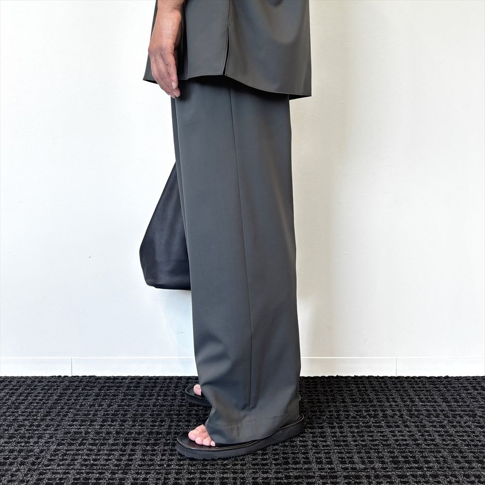 TRIPLE PLEATED EASY TROUSERS ORGANIC WOOL 2/80 TROPICAL