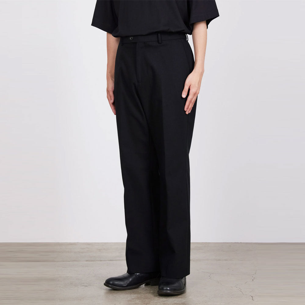 再入荷 FLAT FRONT FLARED TROUSERS ORGANIC COTTON SURVIVAL CLOTH