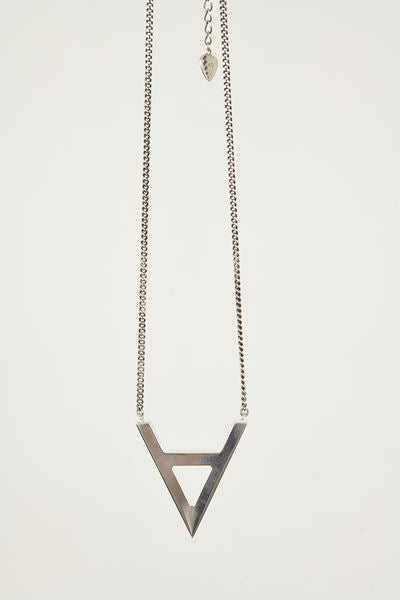 NECKLACE (A)