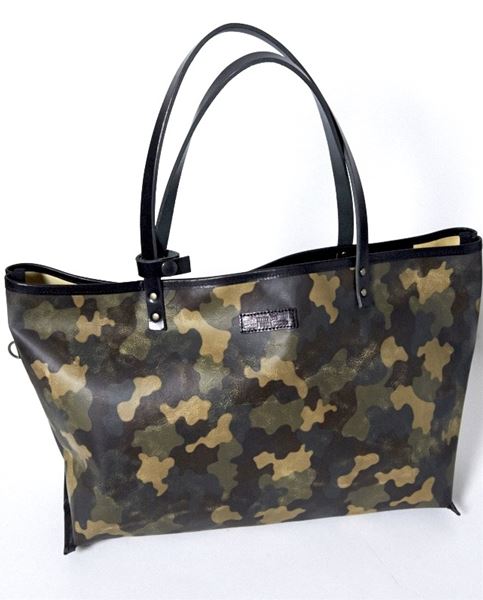  CAMOUFLAGE LEATHER TOTE BAG  