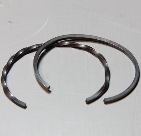  シルバーバングル  