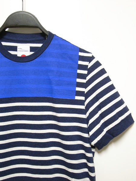 BORDER CREW NECK TEE