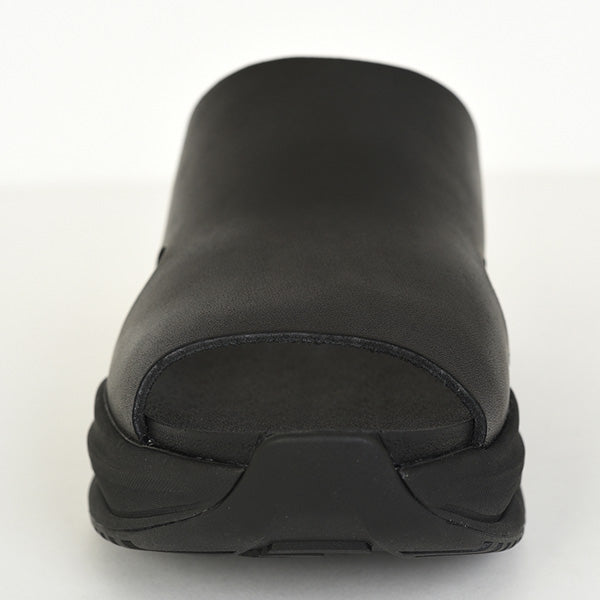 SANDAL (SLIPPERS)