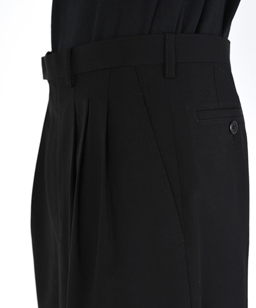  3TUCK WIDE SHORTS  