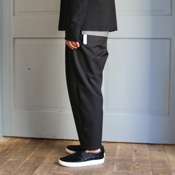 ウールギャバ 2タックワイドパンツ